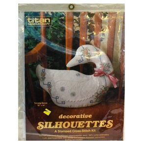 Titan Needlepoint Turning Goose Stamped Cross Stitch Kit Craft Home Decor